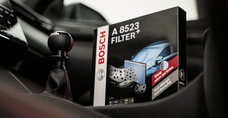 Mit dem Innenraumfilter von Carglass<sup>®</sup> atmen Sie saubere Luft im Auto. Schutz vor Pollen, Staub und Schadstoffen – für mehr Wohlbefinden beim Fahren.